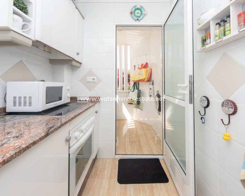 Resale - Fristaende Villa - Urb. La Marina