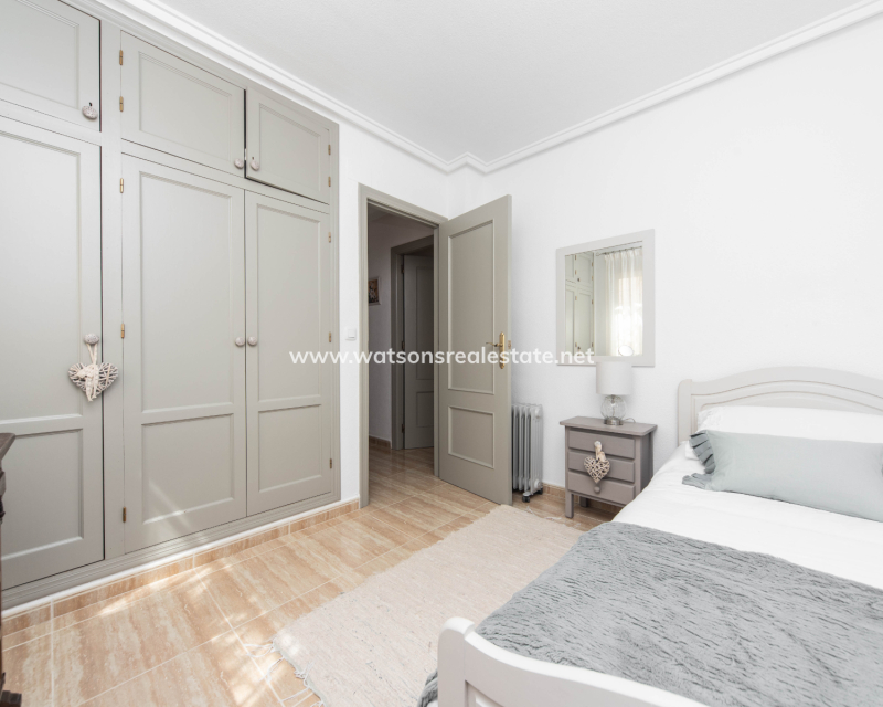 Resale - Fristaende Villa - Urb. La Marina