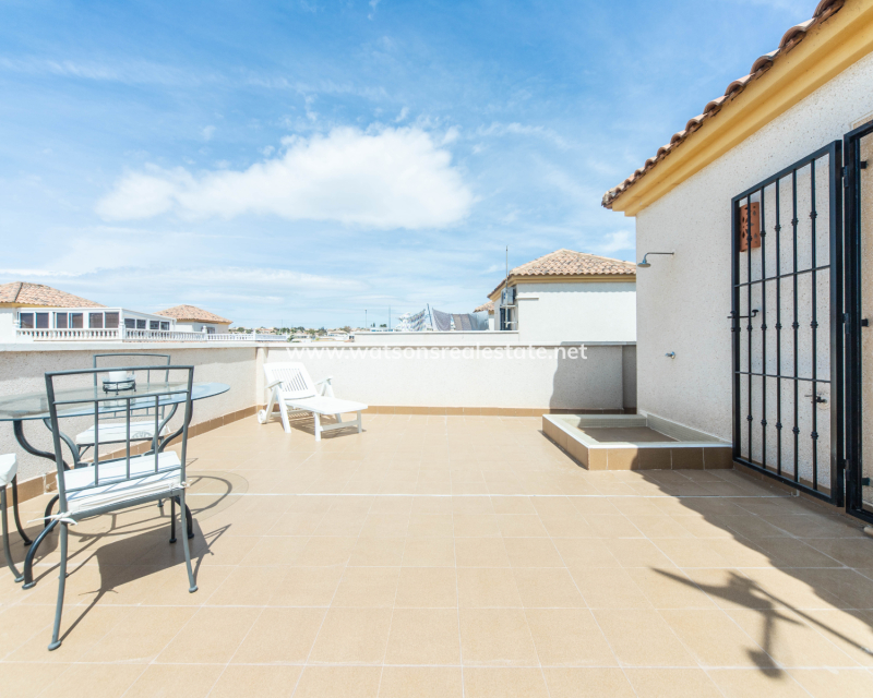 Resale - Fristaende Villa - Urb. La Marina