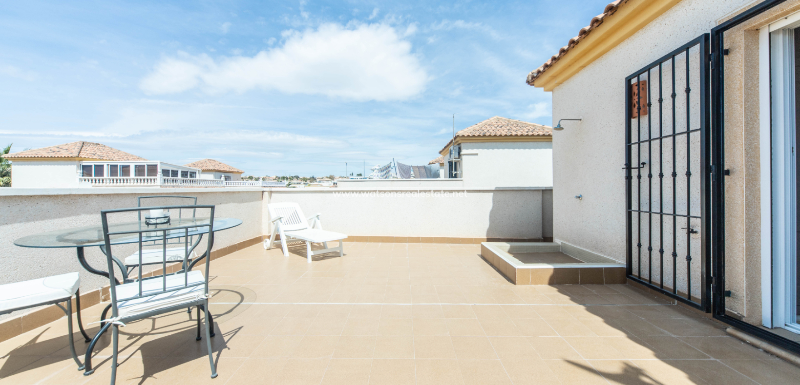 Resale - Fristaende Villa - Urb. La Marina