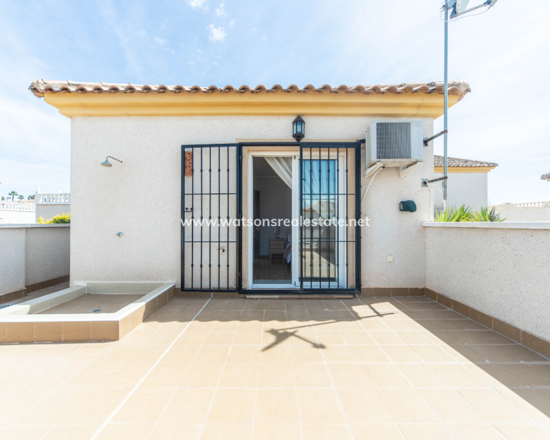 Resale - Fristaende Villa - Urb. La Marina