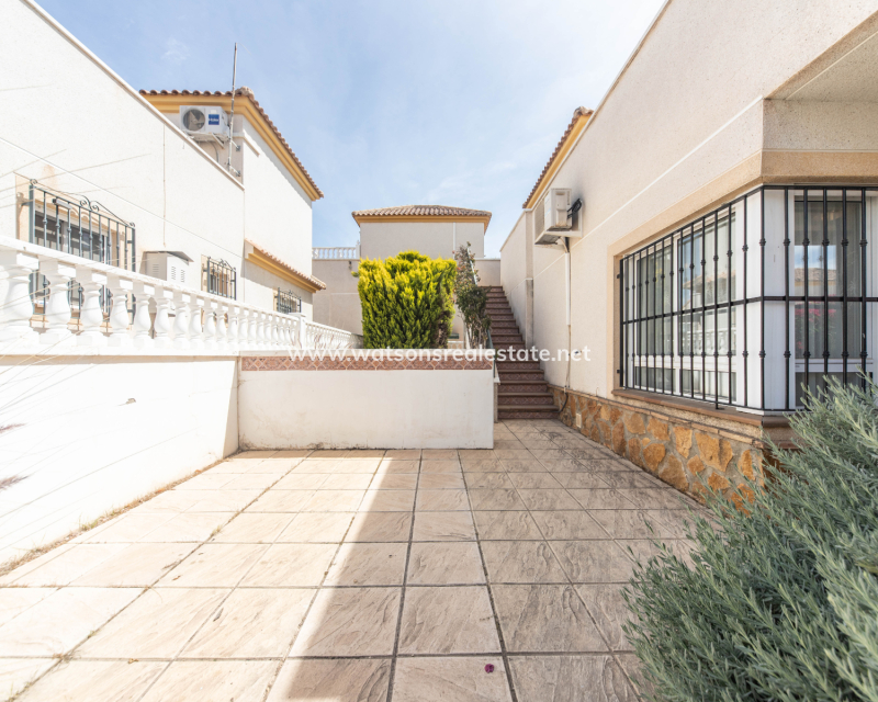 Resale - Fristaende Villa - Urb. La Marina