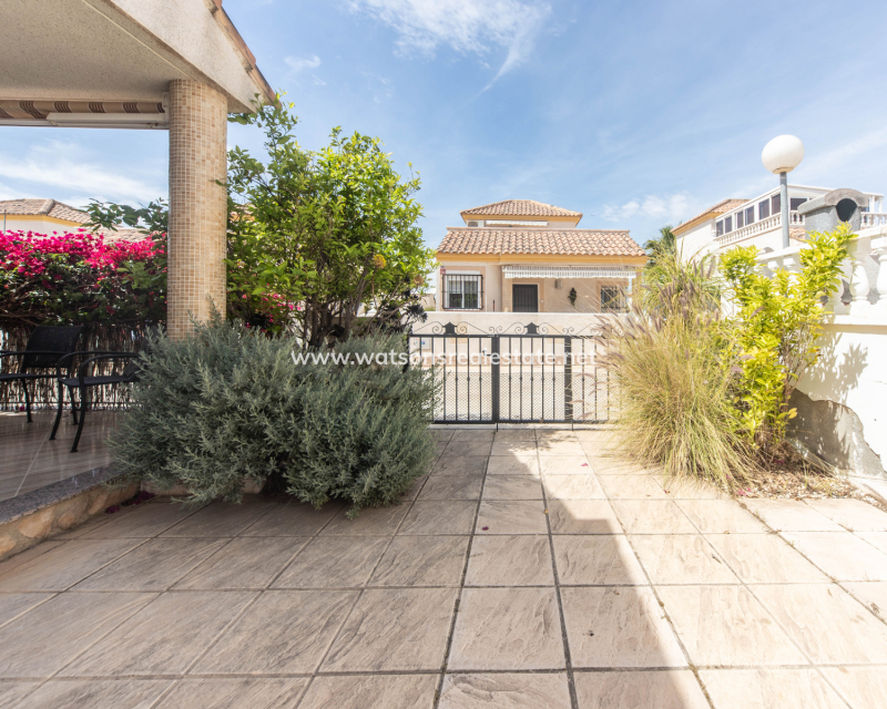 Resale - Fristaende Villa - Urb. La Marina
