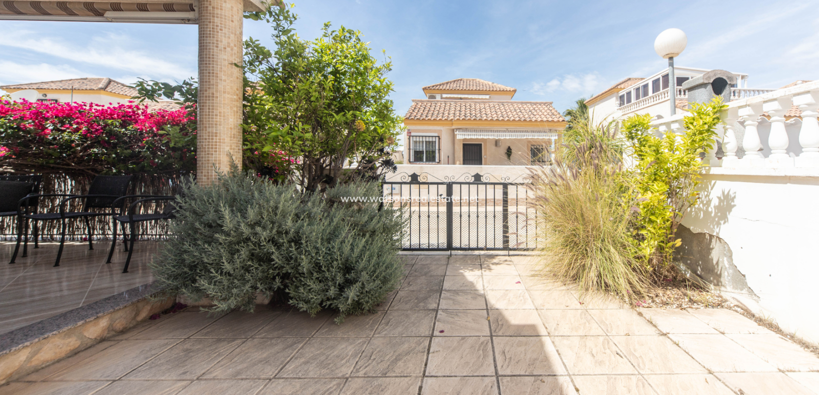 Resale - Fristaende Villa - Urb. La Marina