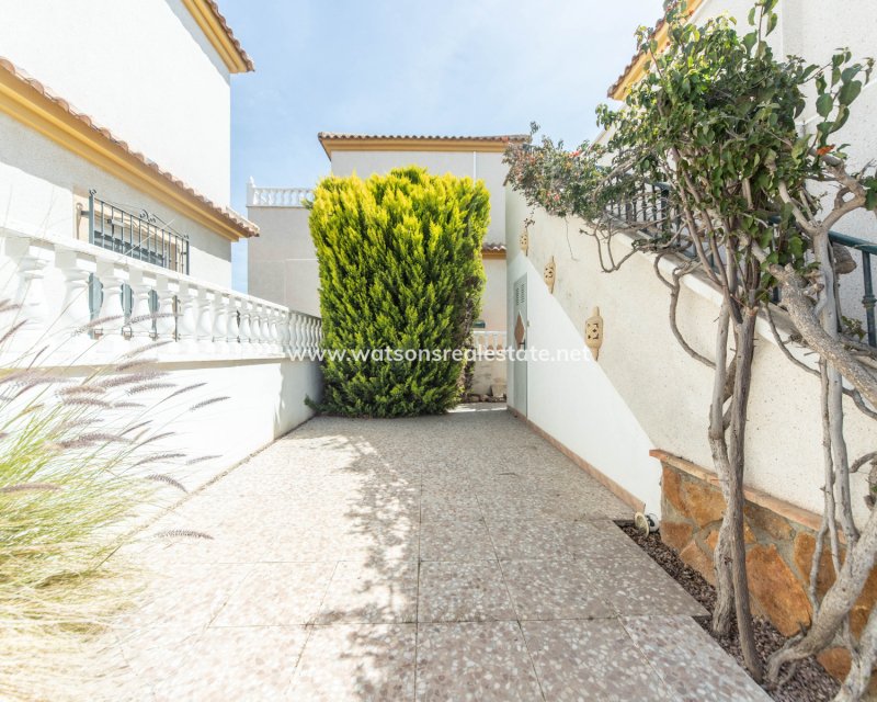 Resale - Fristaende Villa - Urb. La Marina