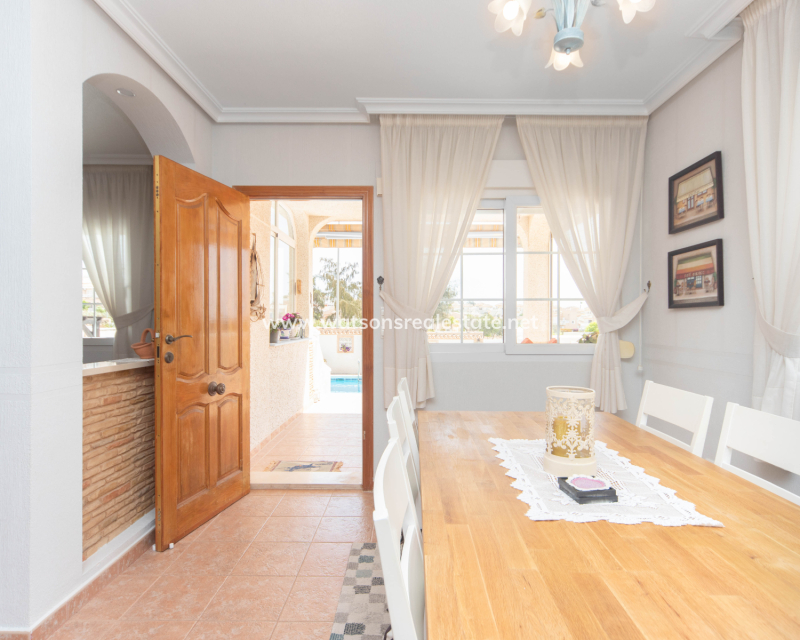 Resale - Fristaende Villa - Urb. La Marina