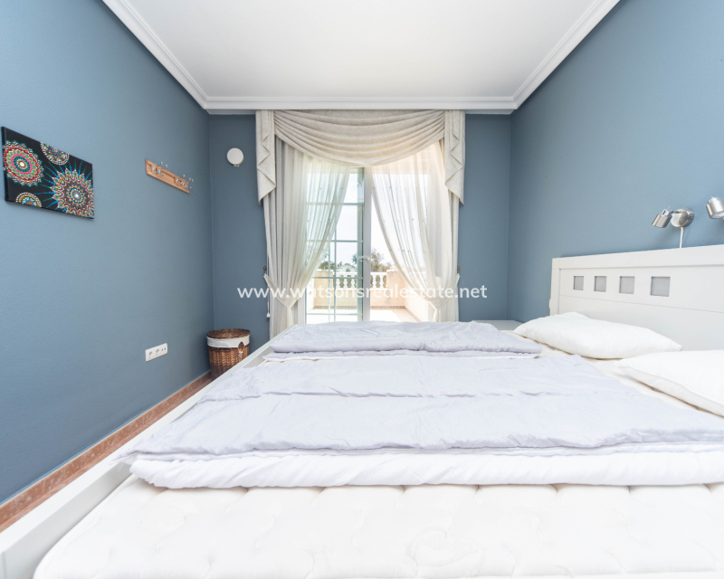 Resale - Fristaende Villa - Urb. La Marina