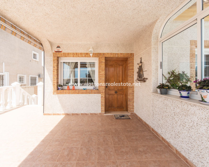 Resale - Fristaende Villa - Urb. La Marina