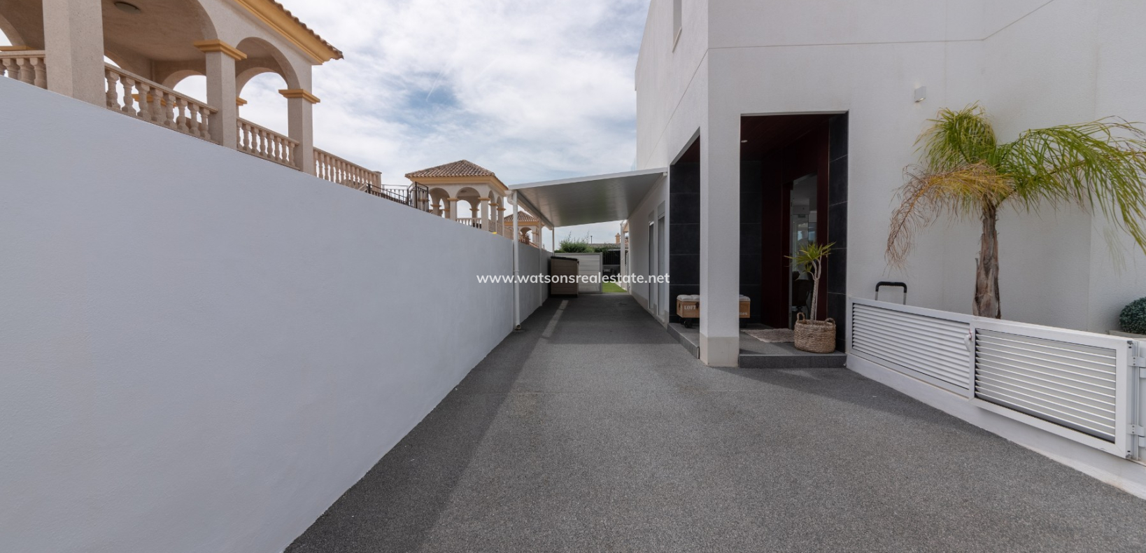 Resale - Fristaende Villa - Urb. La Marina