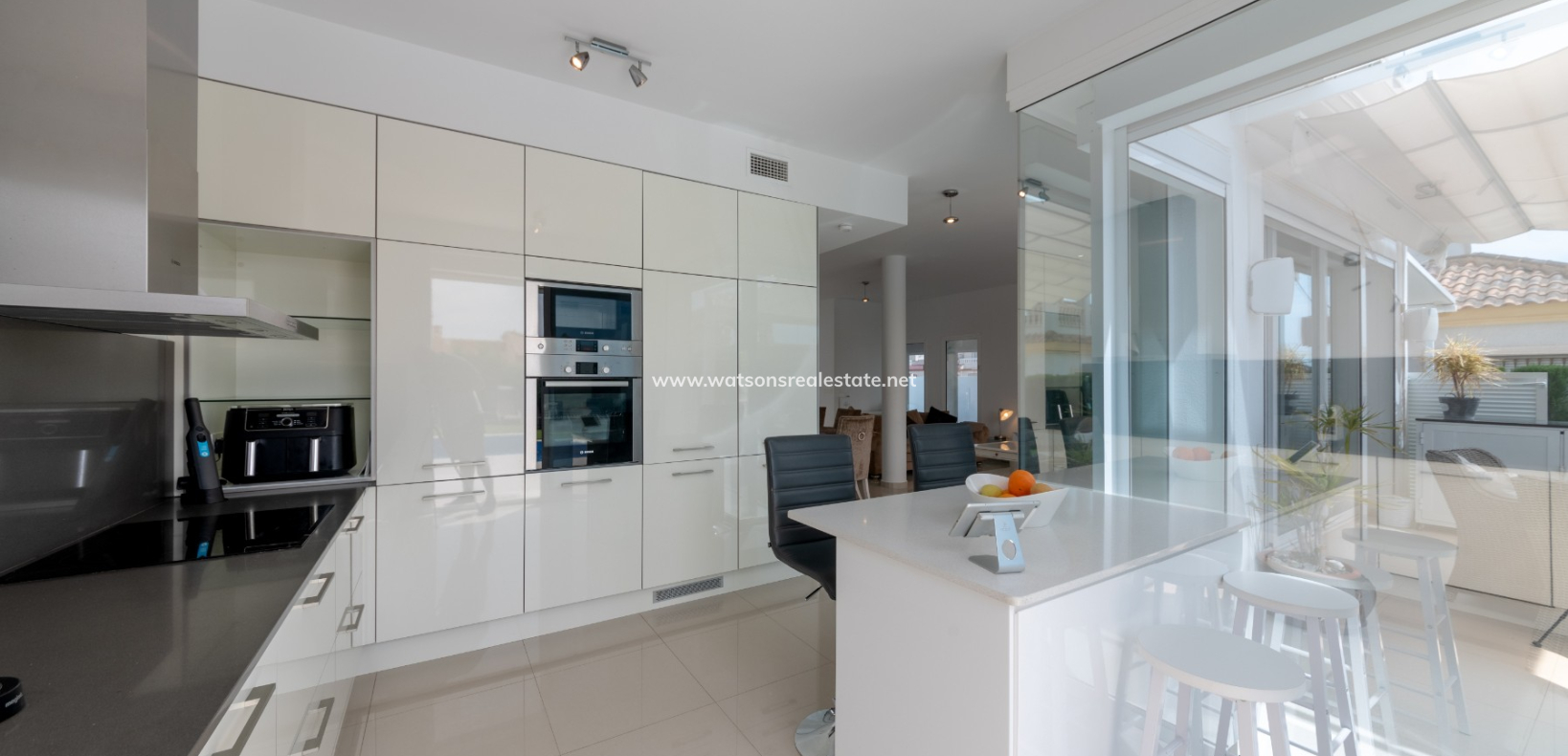 Resale - Fristaende Villa - Urb. La Marina