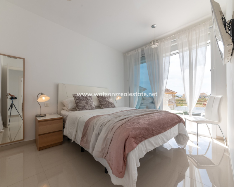 Resale - Fristaende Villa - Urb. La Marina