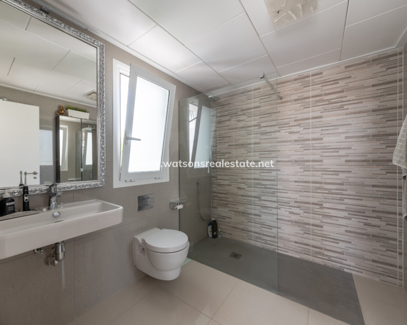 Resale - Fristaende Villa - Urb. La Marina