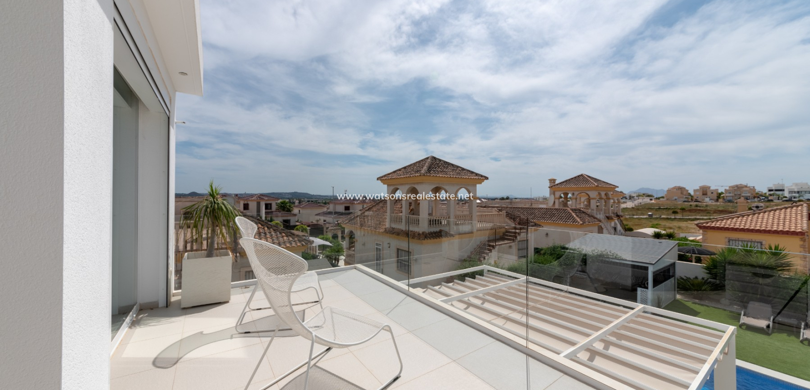 Resale - Fristaende Villa - Urb. La Marina