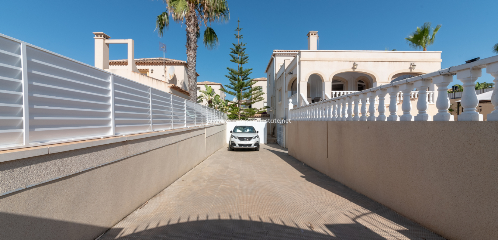 Resale - Fristaende Villa - Urb. La Marina