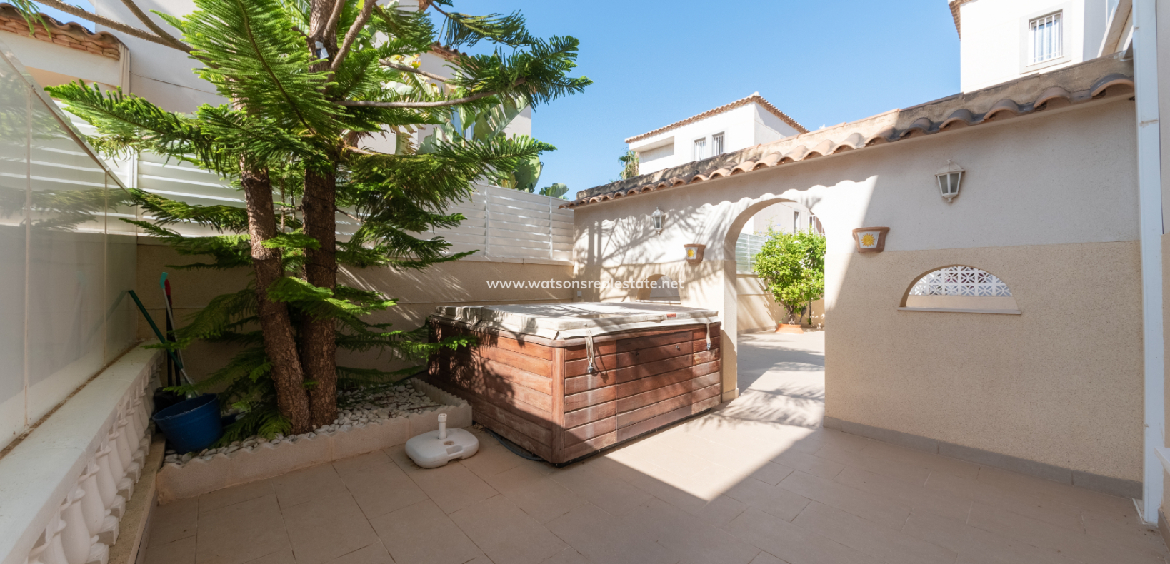 Resale - Fristaende Villa - Urb. La Marina