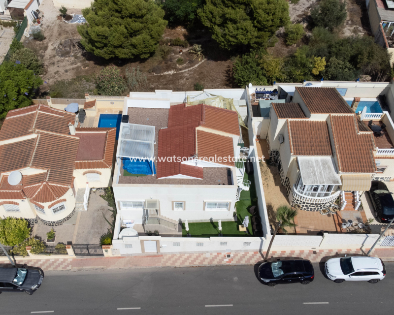 Resale - Fristaende Villa - Urb. La Marina