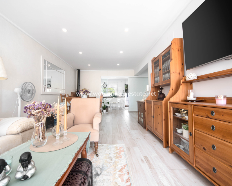 Resale - Fristaende Villa - Urb. La Marina