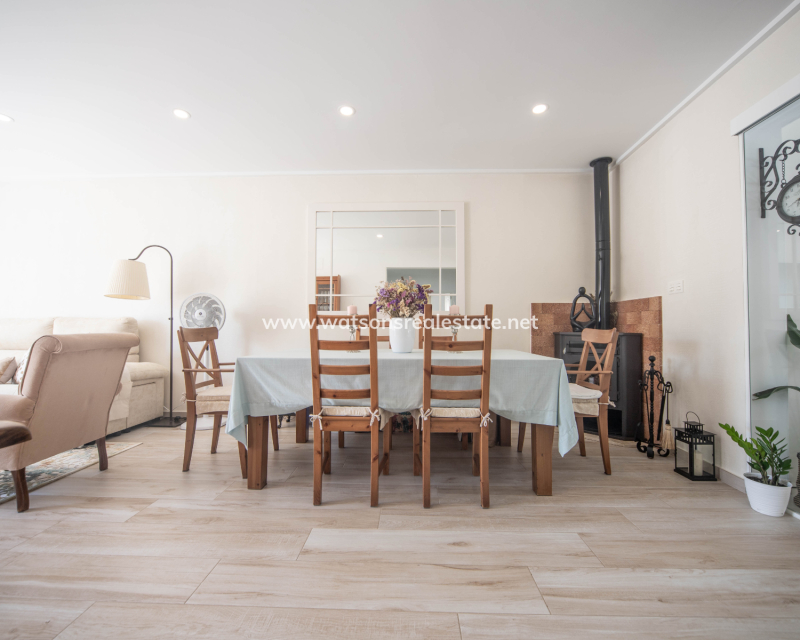 Resale - Fristaende Villa - Urb. La Marina