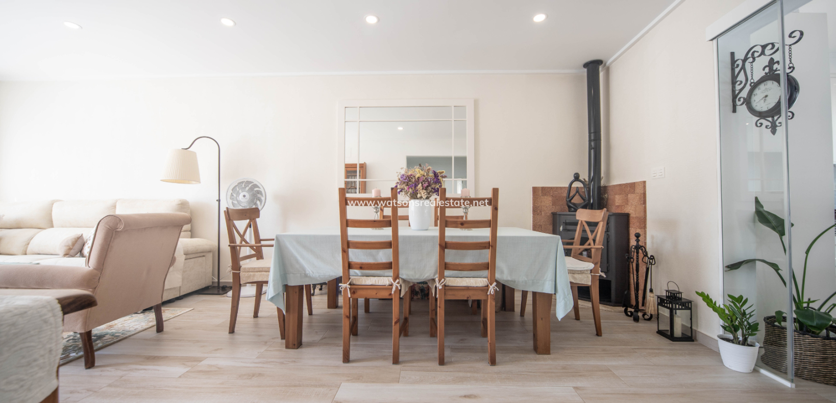 Resale - Fristaende Villa - Urb. La Marina