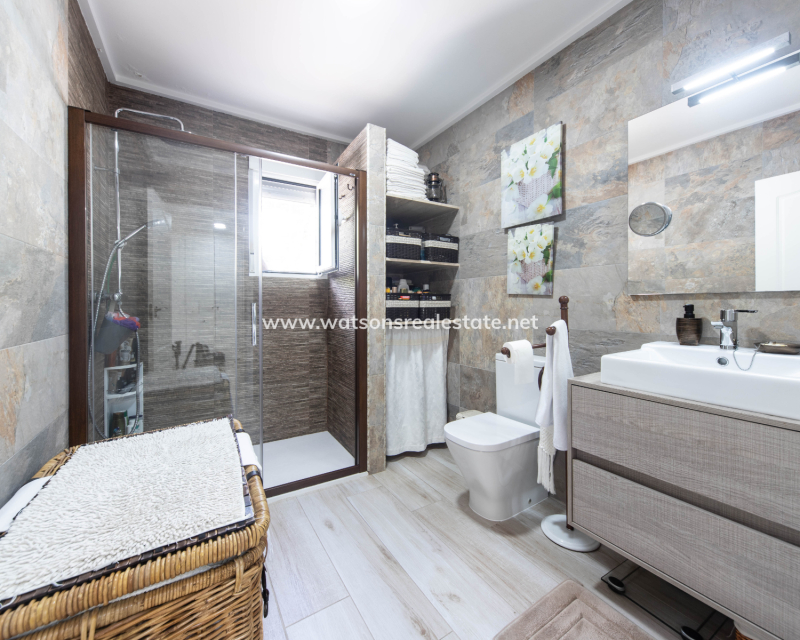 Resale - Fristaende Villa - Urb. La Marina