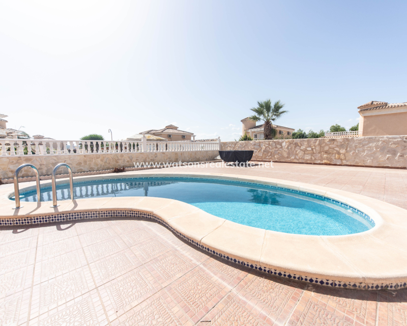 Resale - Fristaende Villa - Urb. La Marina