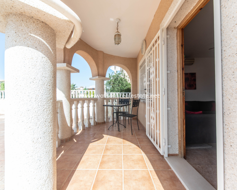 Resale - Fristaende Villa - Urb. La Marina