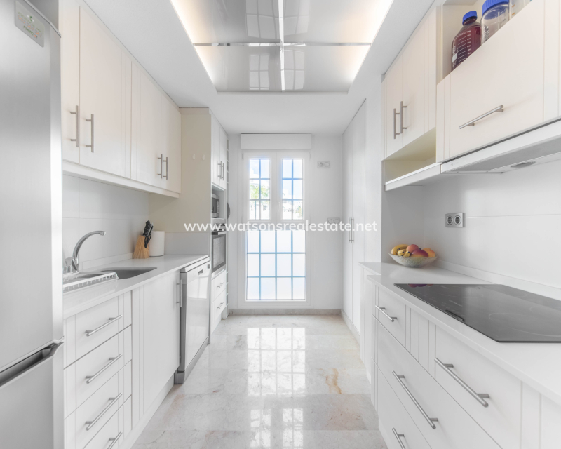 Resale - Fristaende Villa - Urb. La Marina