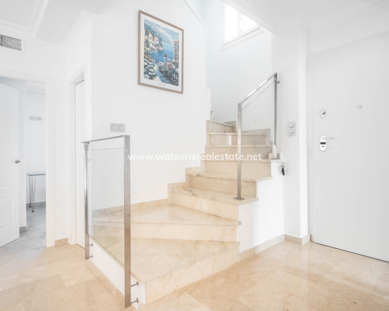 Resale - Fristaende Villa - Urb. La Marina