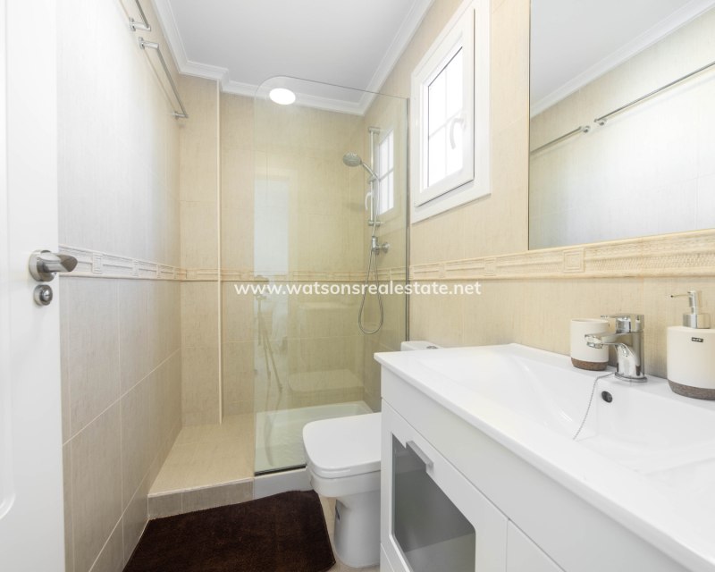 Resale - Fristaende Villa - Urb. La Marina