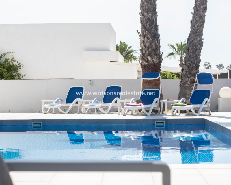 Resale - Fristaende Villa - Urb. La Marina