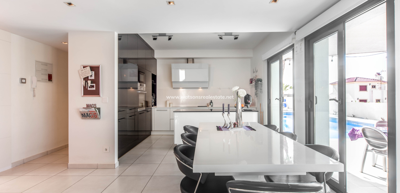 Resale - Fristaende Villa - Urb. La Marina