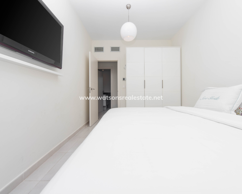 Resale - Fristaende Villa - Urb. La Marina