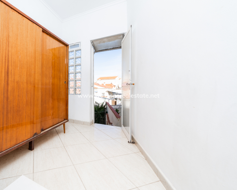 Resale - Fristaende Villa - Urb. La Marina