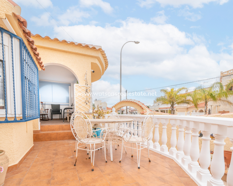 Resale - Fristaende Villa - Urb. La Marina