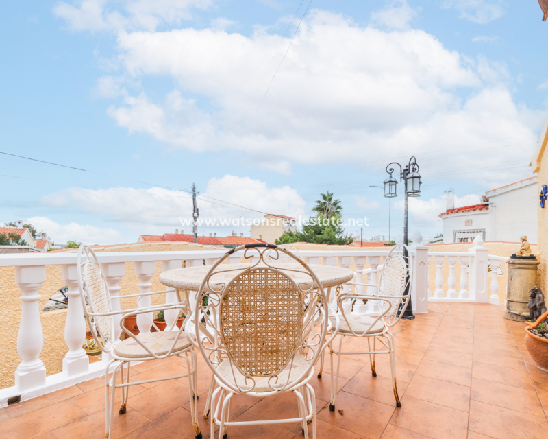 Resale - Fristaende Villa - Urb. La Marina