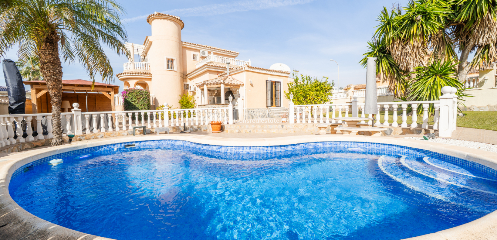 Resale - Fristaende Villa - Urb. La Marina