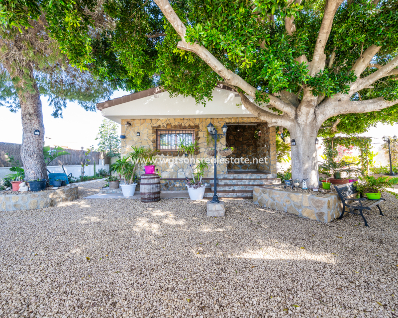 Resale - Fristaende Villa - Urb. La Marina