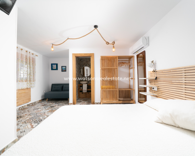 Resale - Fristaende Villa - Urb. La Marina