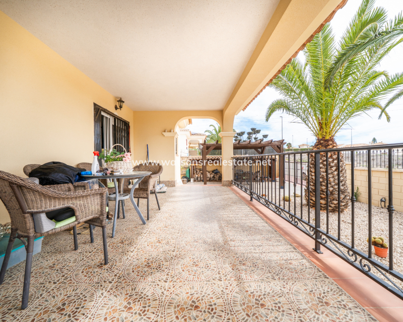 Resale - Fristaende Villa - Urb. La Marina