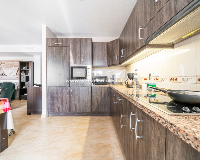 Resale - Fristaende Villa - Urb. La Marina