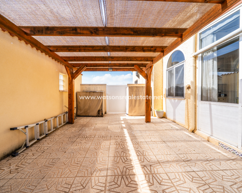 Resale - Fristaende Villa - Urb. La Marina