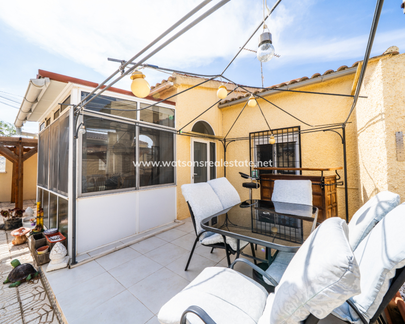 Resale - Fristaende Villa - Urb. La Marina