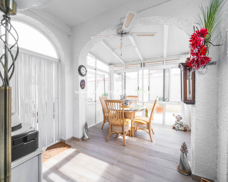 Resale - Fristaende Villa - Urb. La Marina