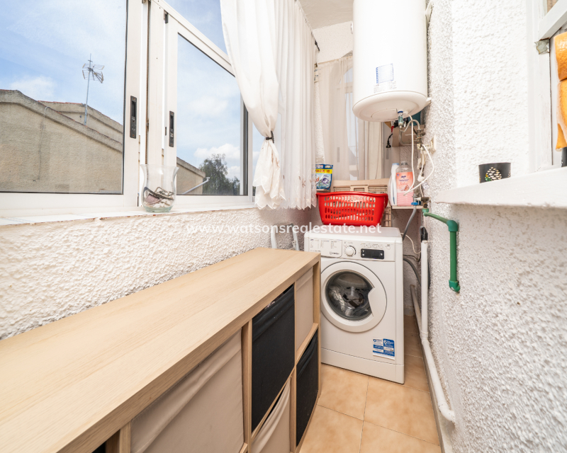 Resale - Fristaende Villa - Urb. La Marina