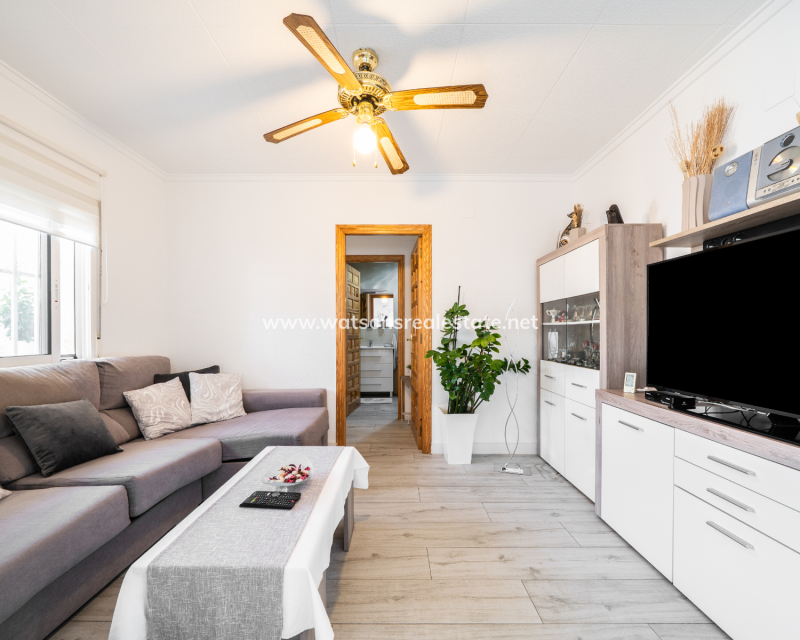 Resale - Fristaende Villa - Urb. La Marina