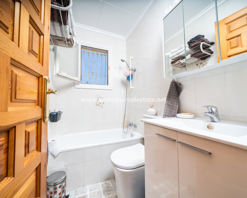 Resale - Fristaende Villa - Urb. La Marina