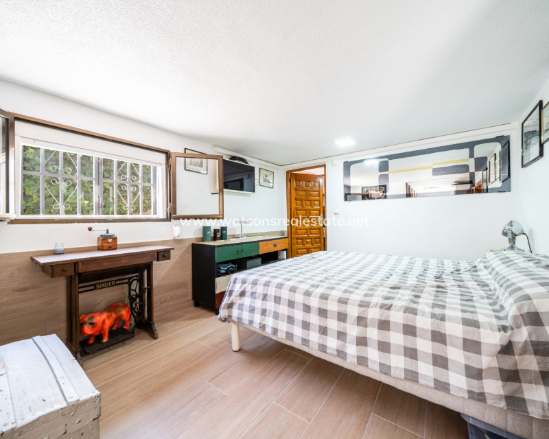 Resale - Fristaende Villa - Urb. La Marina