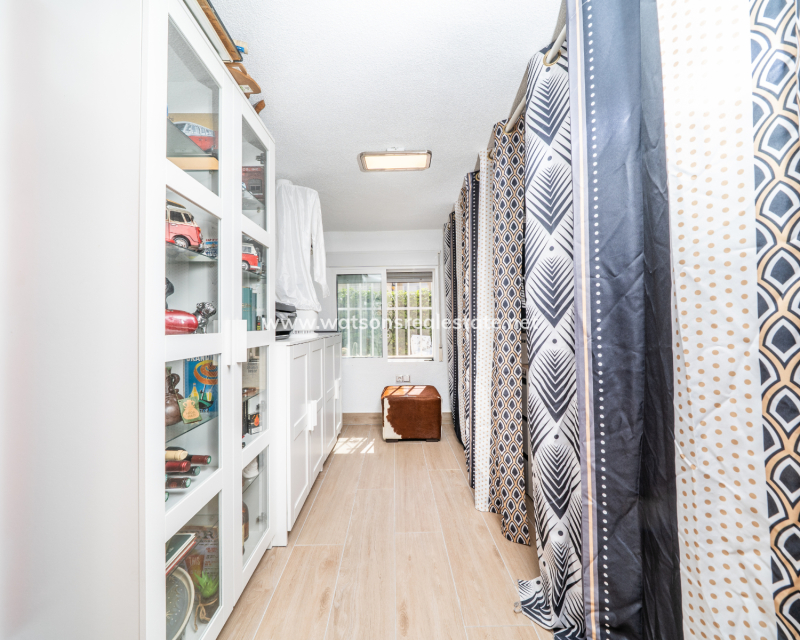 Resale - Fristaende Villa - Urb. La Marina