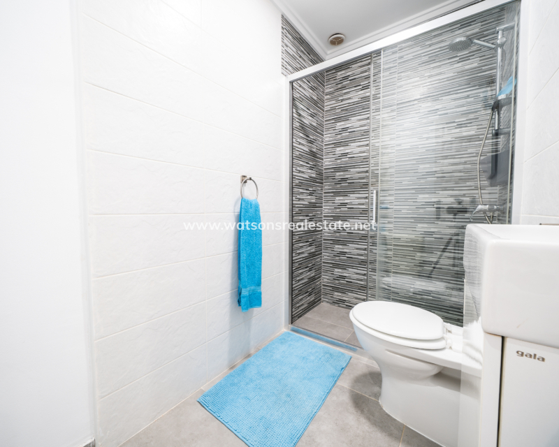 Resale - Fristaende Villa - Urb. La Marina