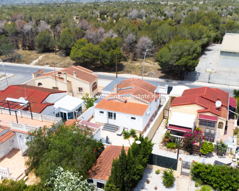 Resale - Fristaende Villa - Urb. La Marina